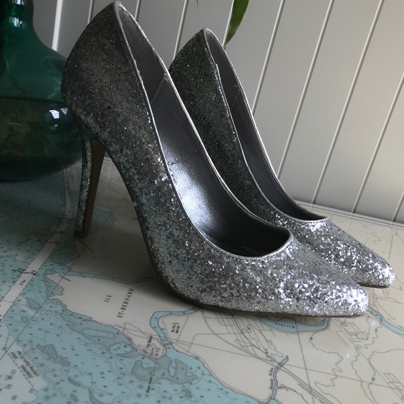 Sparkly Silver Heels by Le Chateau - Picture 2 of 9